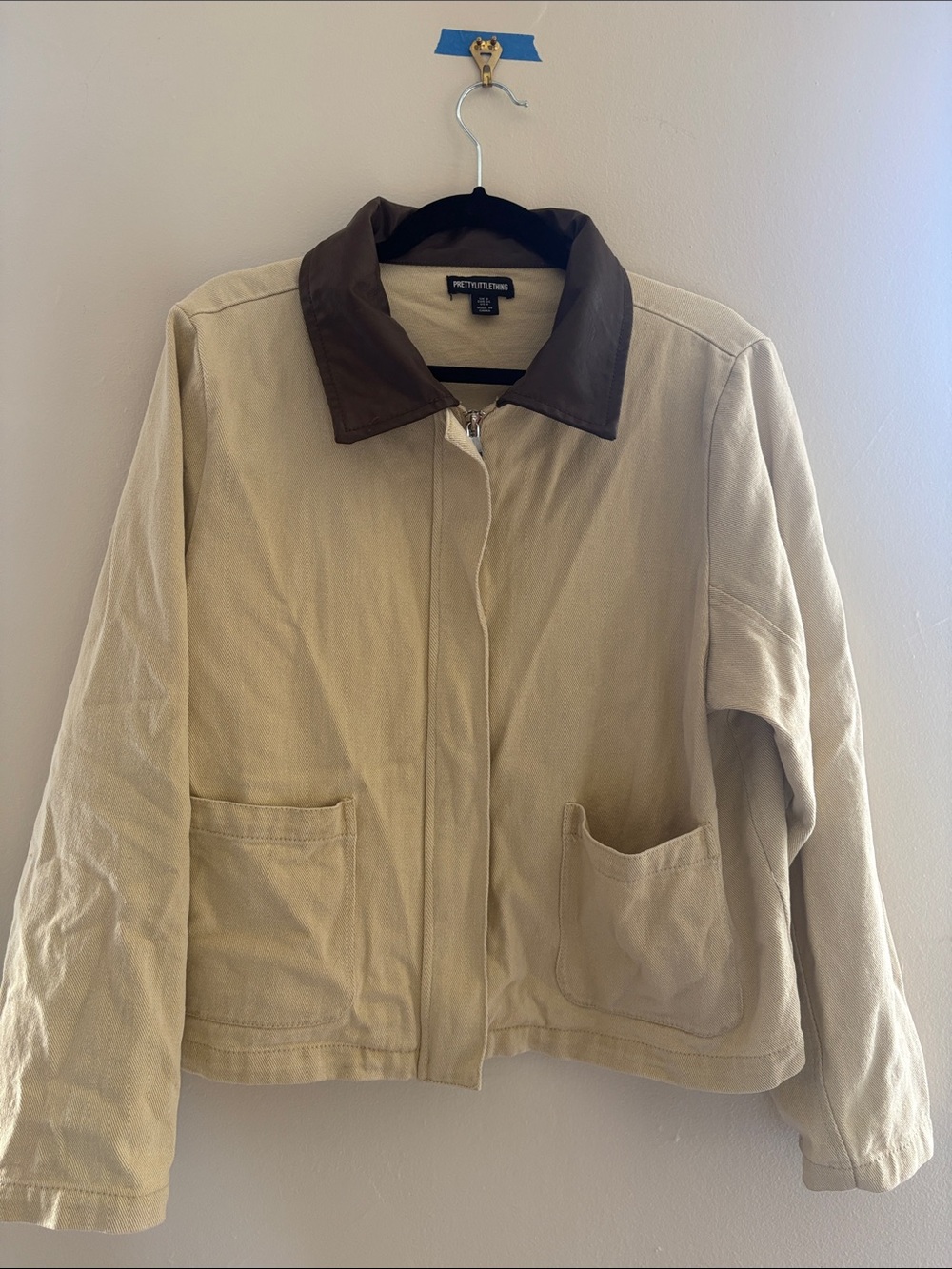 PrettyLittleThing Beige Utility Jacket with Brown Collar